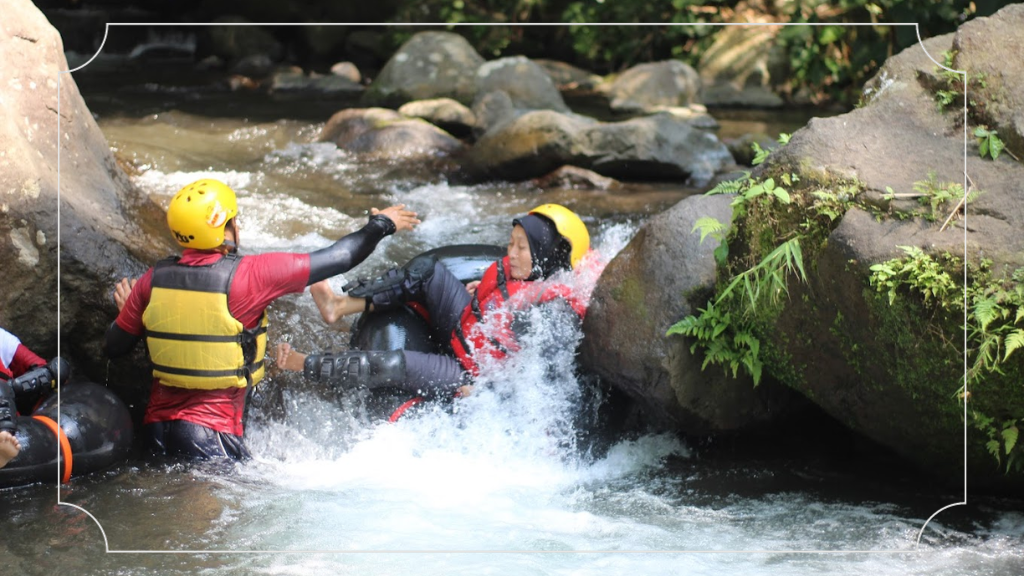 Cikadongdong River Tubing