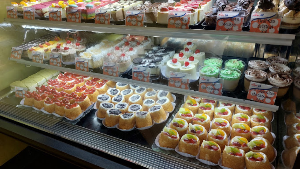 Cizz Cheesecake & Friends