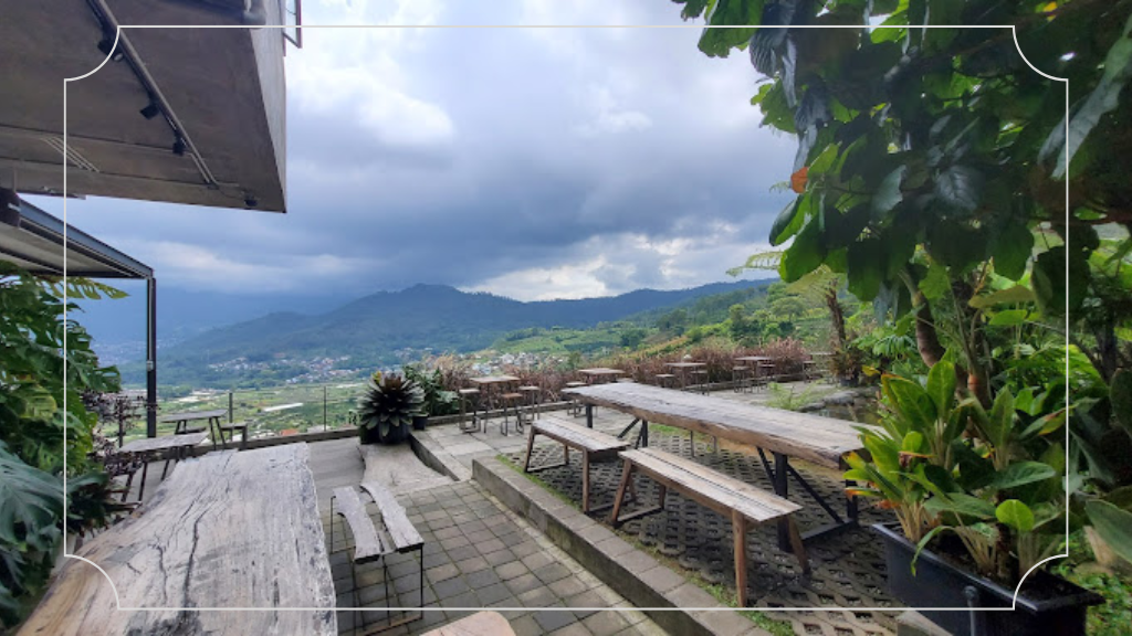 15 Rekomendasi Cafe di Batu Malang untuk Berkumpul dan Bersantai 12 Concrete Batu