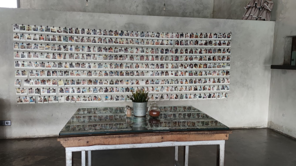 14 Tempat Nongkrong Malam di Bali Paling Populer dan Seru 12 Crate Cafe