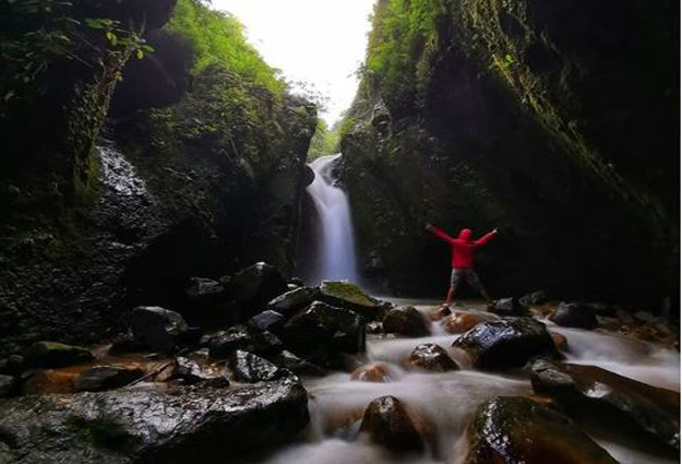 Tempat Wisata Air terjun di Tasikmalaya