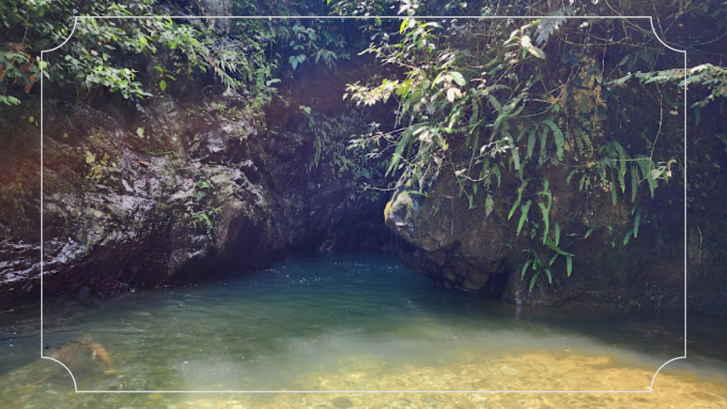 15 Tempat Wisata di Puncak Bogor untuk Liburan Keluarga Terbaik! 9 Curug Leuwi Lieuk