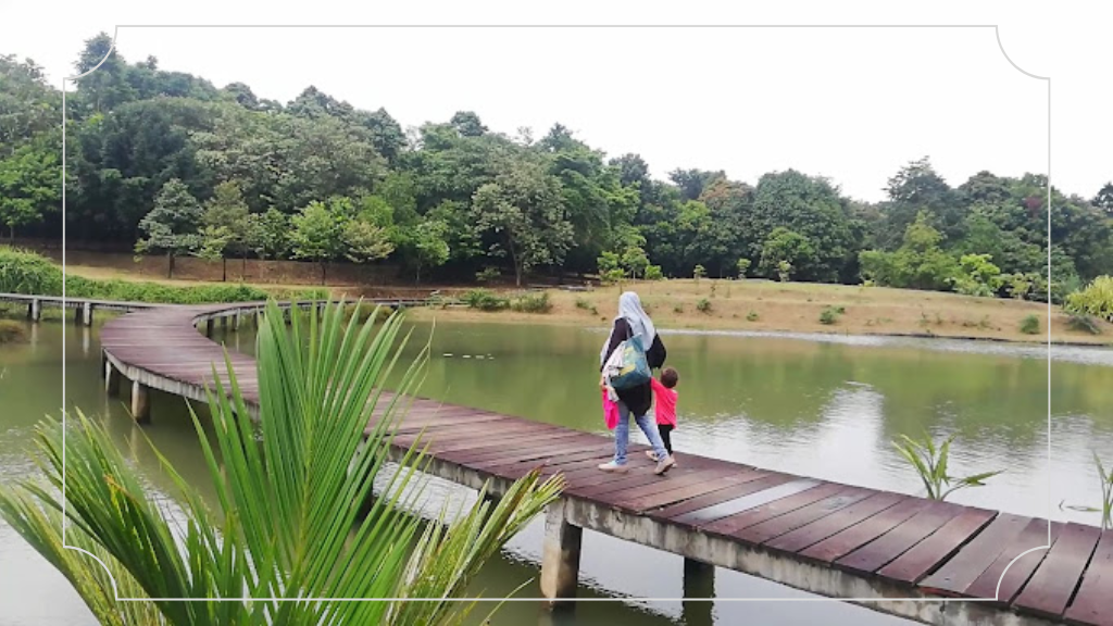 Danau Dora Kebun Raya Cibinong