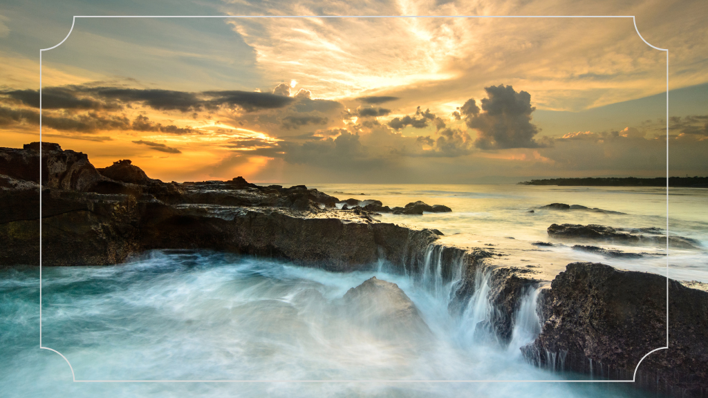 Daya Tarik yang Dimiliki oleh Pantai Mengening