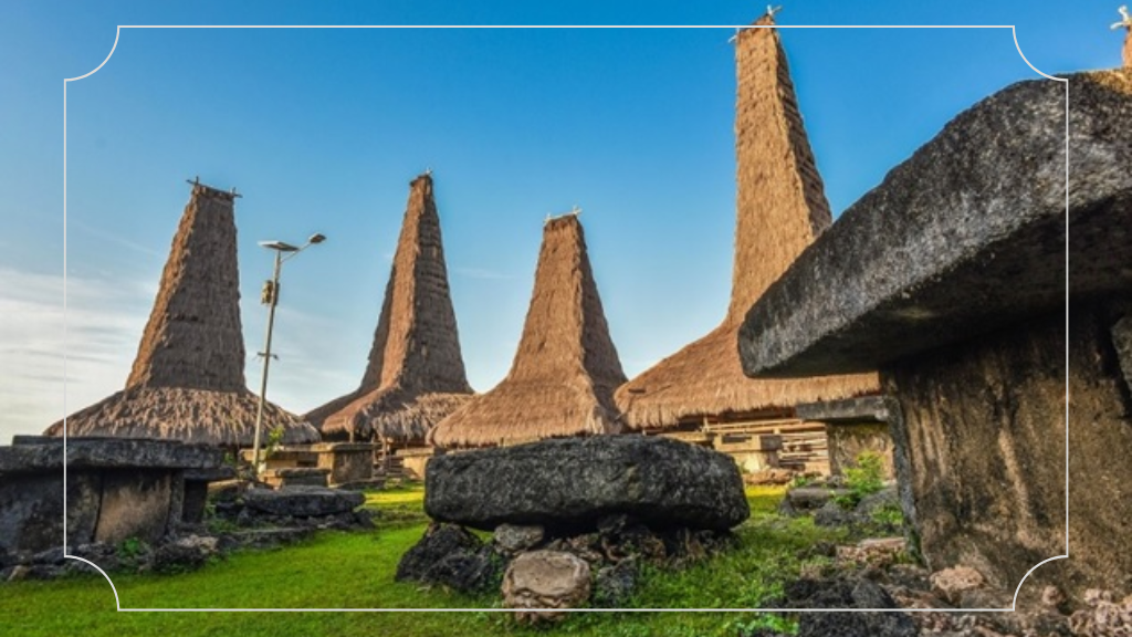 10 Tempat Wisata di NTT yang Membuat Kamu Terpesona 4 Desa Adat Ratenggaro, Sumba