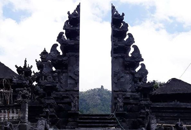 18 Tempat Wisata di Karangasem Bali Terbaru 18 wisata sejarah di Karangasem