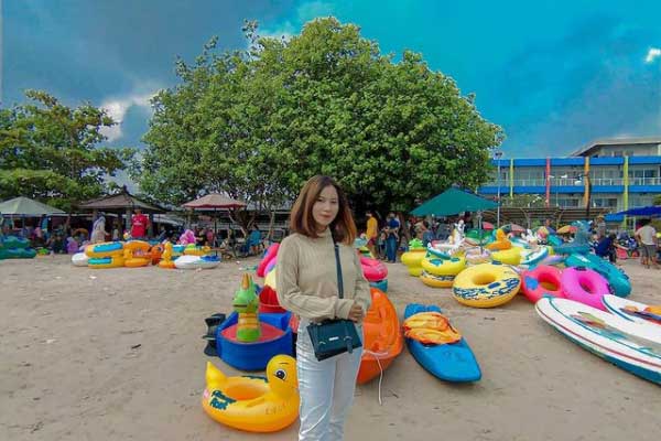 Pantai Teluk Awur Jepara 4 Fasilitas Pantai Teluk Awur