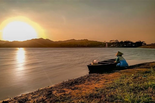Fasilitas Waduk Penjalin Brebes