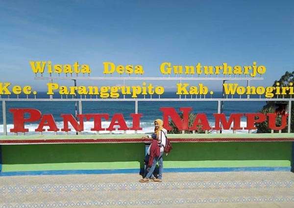 Pantai Nampu Wonogiri - Rute, Harga Tiket Dan Spot Wisata Terpopuler 6 Fasilitas yang lengkap di pantai nampu