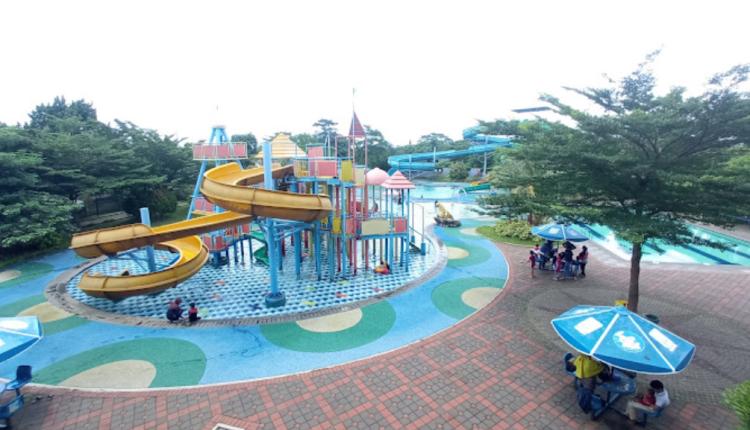 Green Lake View Waterpark Depok