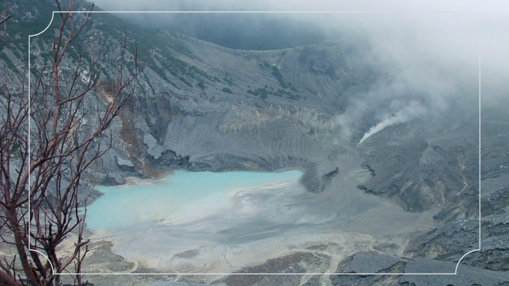 13 Tempat Wisata Lembang Murah dan Menarik 8 Gunung Tangkuban Perahu