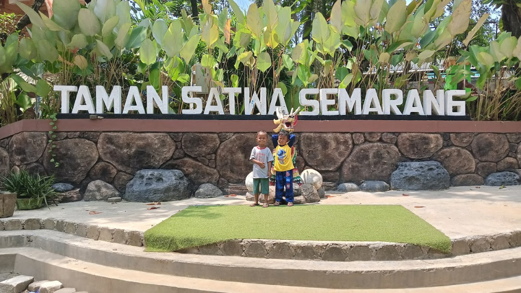 Kebun Binatang Mangkang Semarang: Petualangan Seru di Taman Satwa Terkenal 7 Harga Tiket Masuk