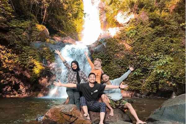 Harga Tiket Masuk Air Terjun Sekar Langit