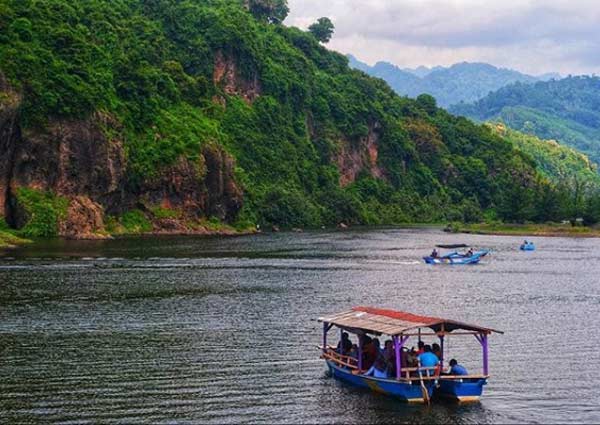 Harga Tiket Masuk Pantai Dampar