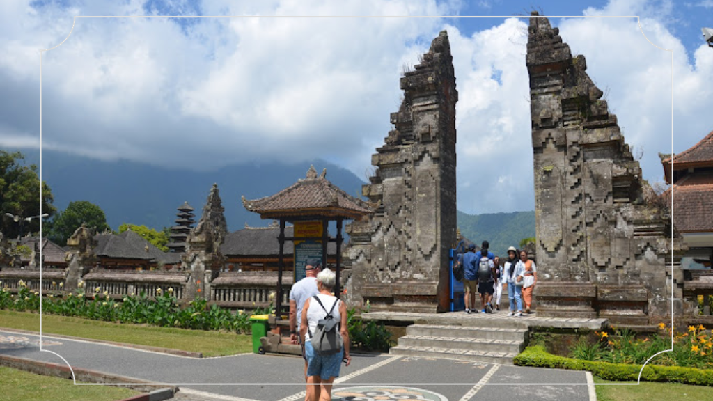 Harga Tiket Masuk Pura Ulun Danu Bratan