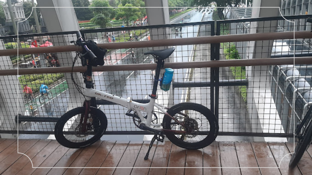 Wisata JPO GBK (Gelora Bung Karno) di Jakarta yang instagramable 5 Jalur Sepeda dan Jalan Kaki yang Nyaman