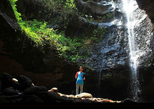 Jam Buka Air Terjun Coban Pawon