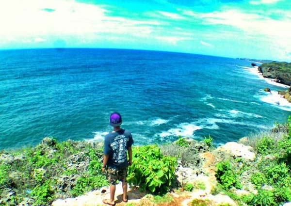 Jam Buka pantai jujugan