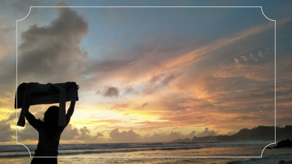 Pantai Batu Bengkung Malang - Tiket Masuk, Jam Operasional & Aktivitas Menarik 3 Jam Operasional