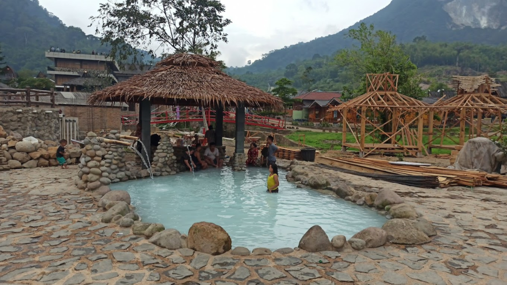 Pemandian Air Panas Pariban - Pesona Alam dan Keindahan Tersembunyi yang Harus Dikunjungi 10 Jam Operasional