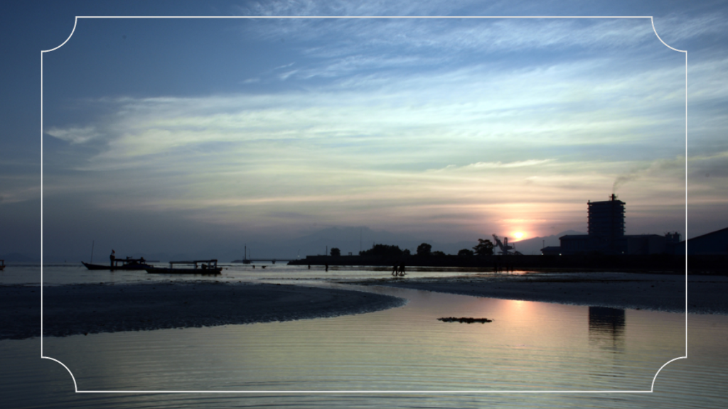 Pantai Pasir Putih Lampung - Aktivitas Menarik, Fasilitas & Jam Operasional 3 Jam Operasional