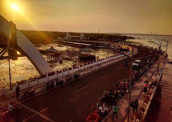 wisata di surabaya dan sekitarnya