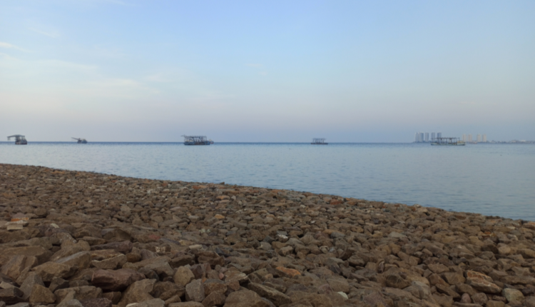 Keindahan Pantai Pasir Putih PIK 2