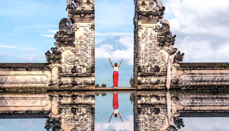 Keindahan Pura Penataran Agung Lempuyang di Bali