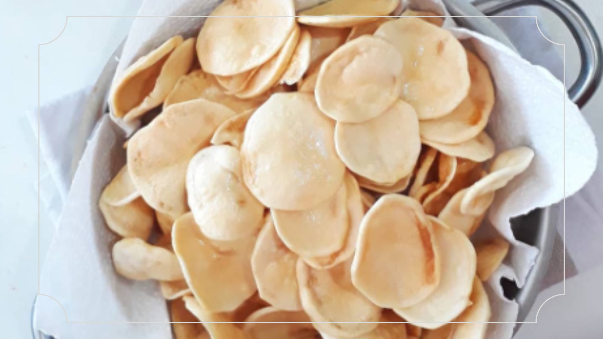 22 Oleh Oleh Khas Malang yang Wajib Dibeli 11 Keripik Kentang Malang