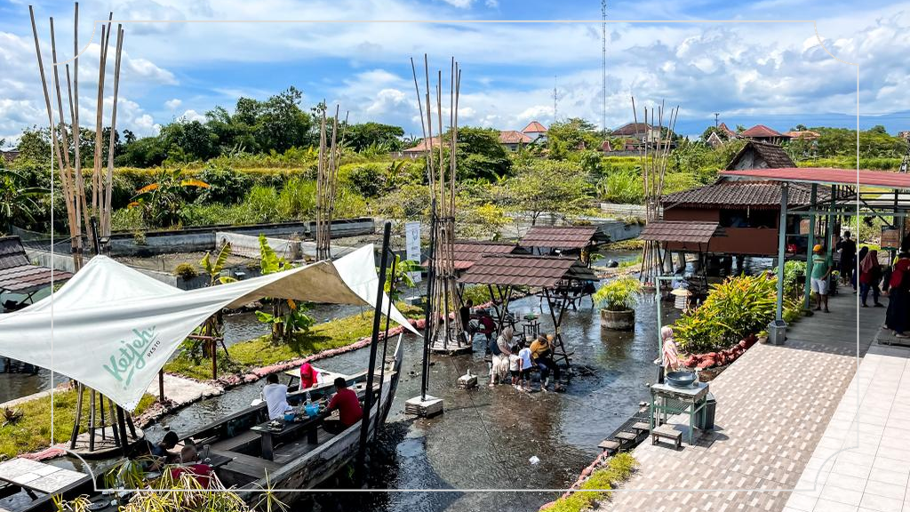 Tempat Kuliner di Klaten yakni Ketjeh Resto