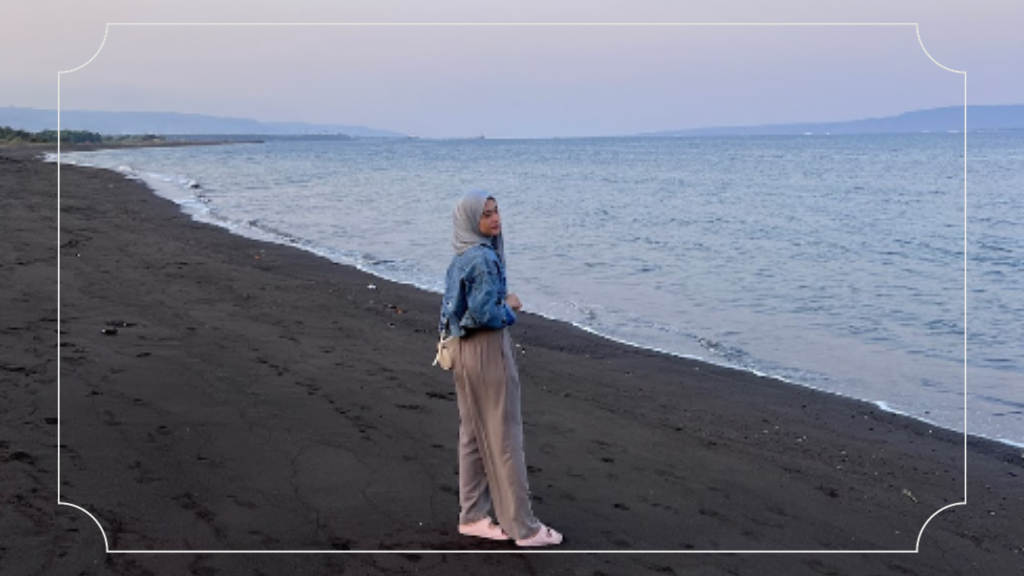 Keunikan Pantai Boom yang Wajib Dikunjungi