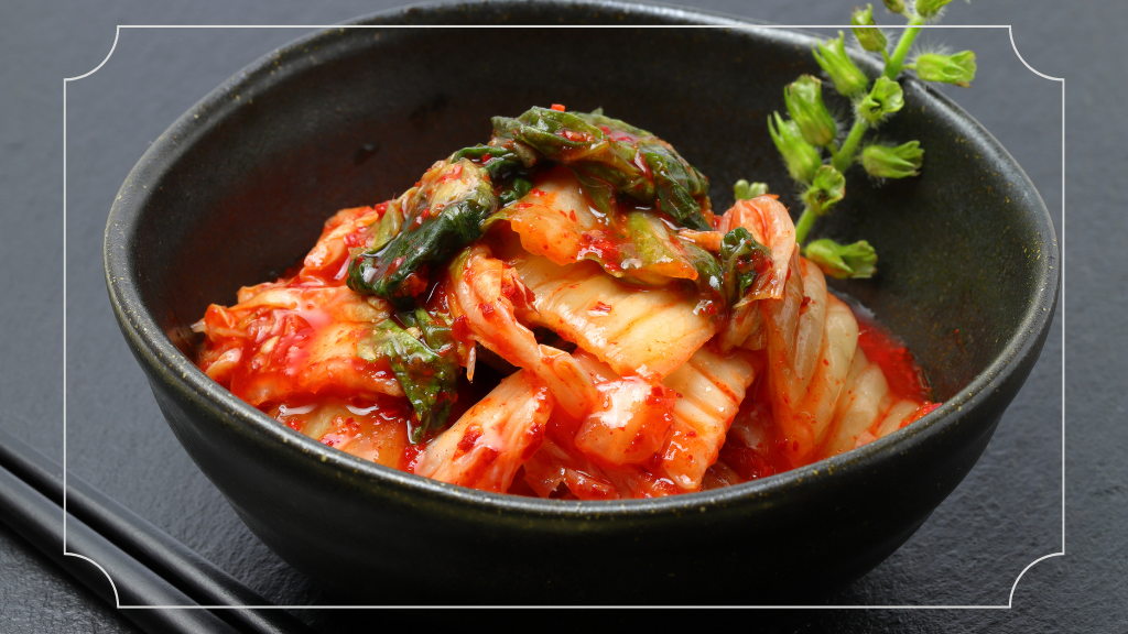 25 Makanan Khas Korea yang Populer di Indonesia 2 Makanan Khas Korea yang Populer di Indonesia Kimchi