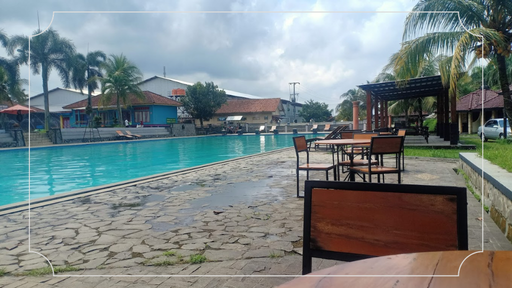 Kolam Renang Fatmaba