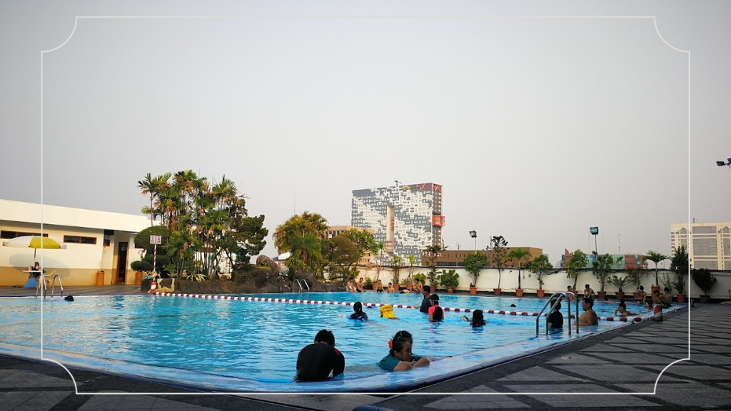 Kolam Renang Gajah Mada