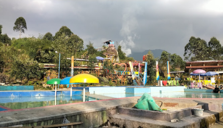 Kolam Renang Kertamanah Pangalengan