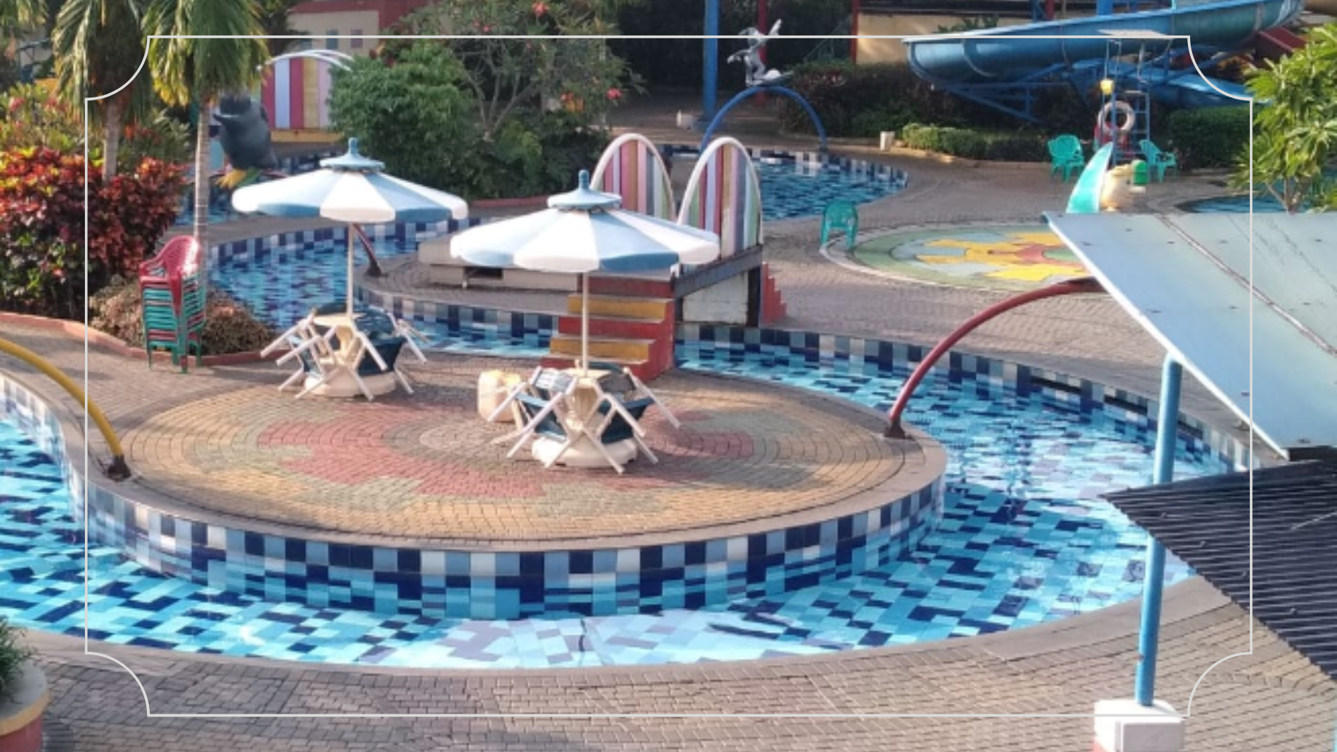 Kolam Renang Puri Beta