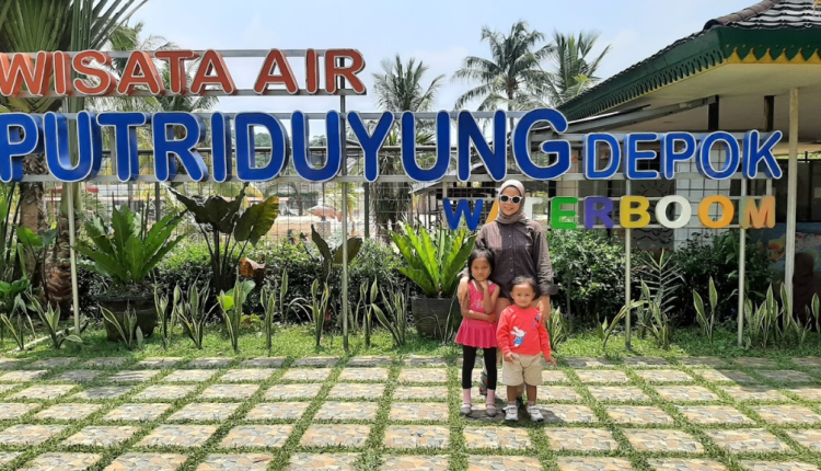 Kolam Renang Putri Duyung