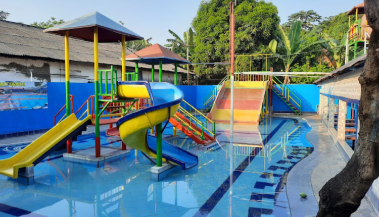 Kolam Renang Tiga Dara