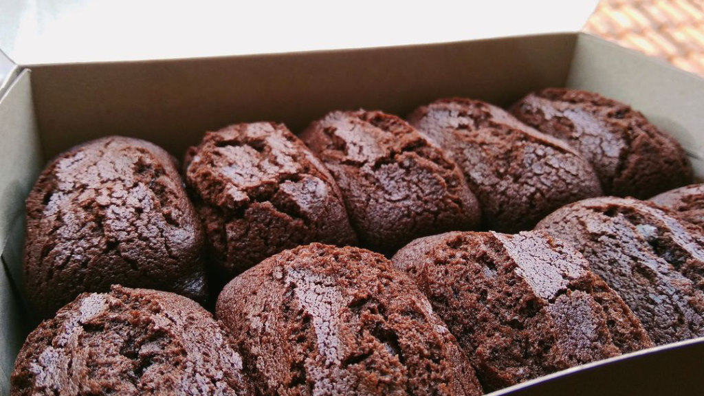 Kue Balok Brownies Mahkota