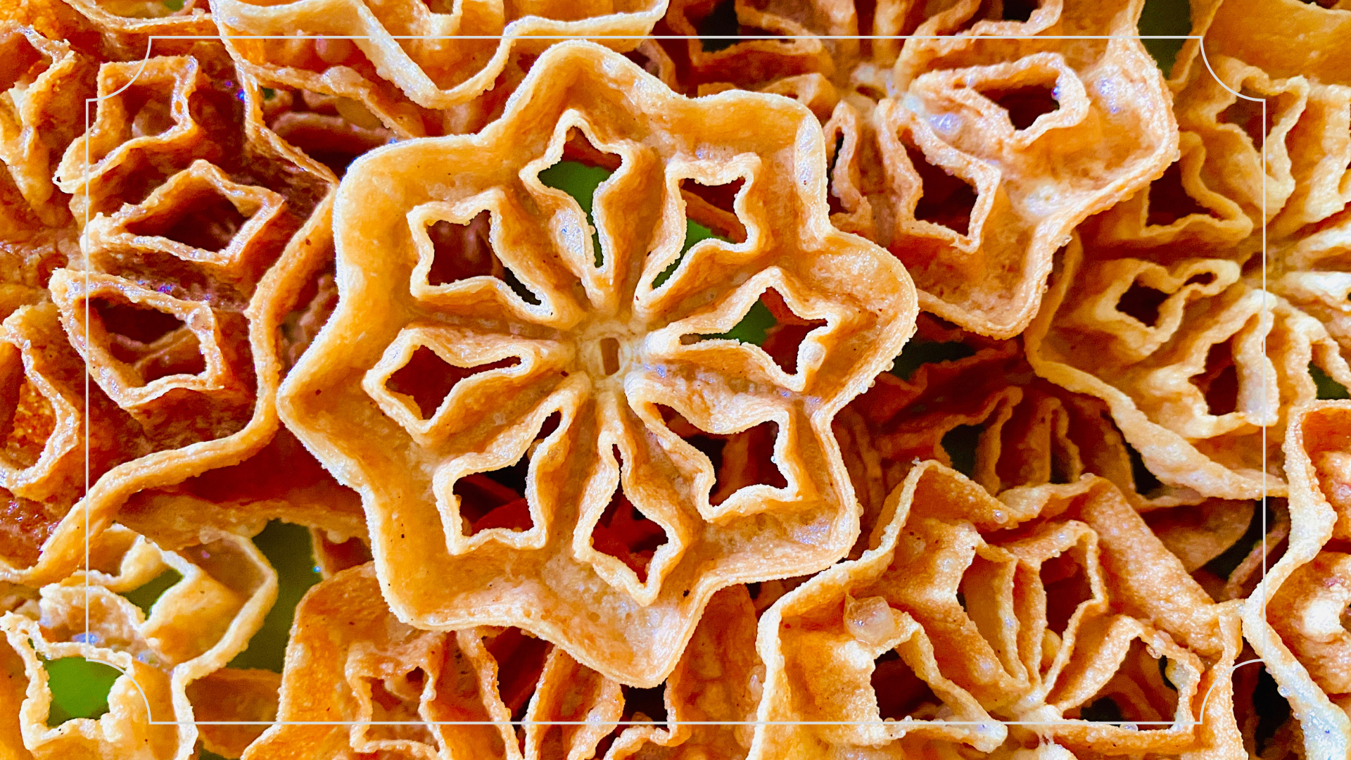 Oleh-Oleh Khas Jakarta Kue Kembang Goyang