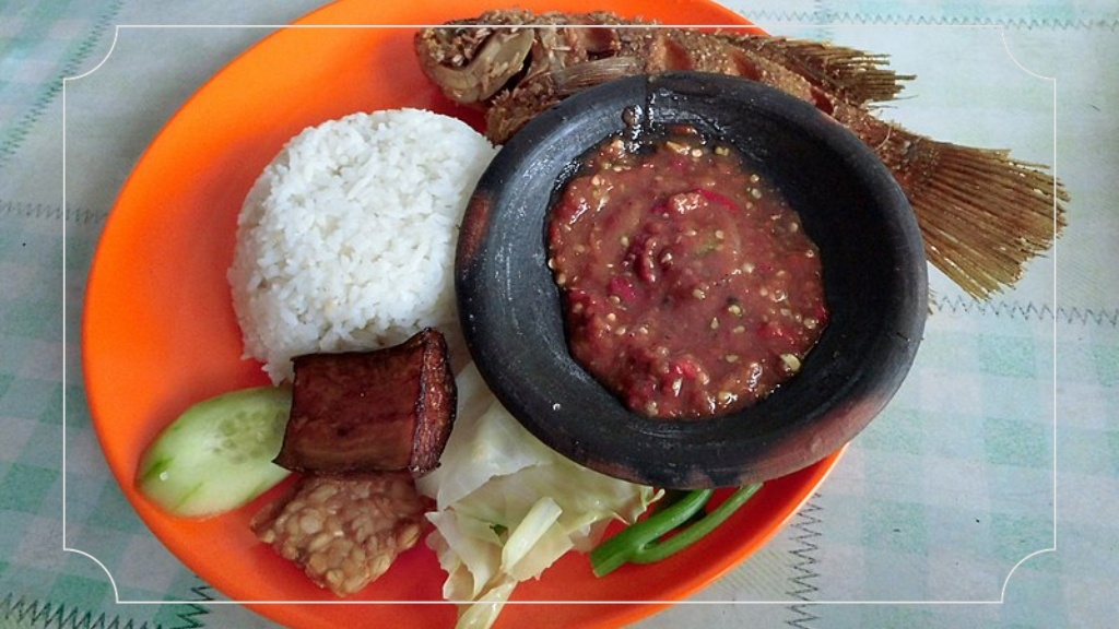 Air Terjun Telunjuk Raung - Sejarah, Harga Tiket Masuk & Fasilitas 10 Kuliner Khas Banyuwangi