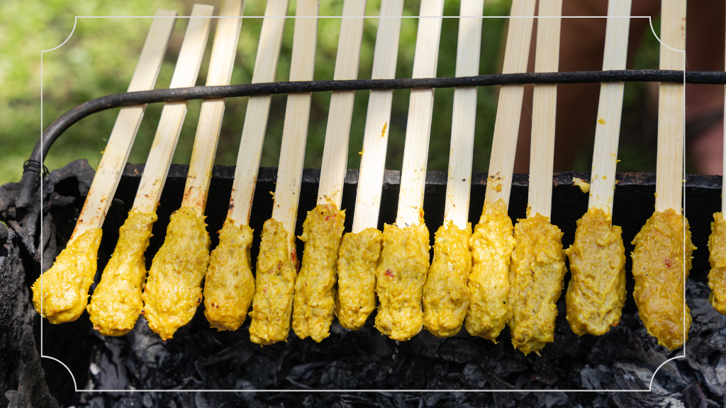 Kuliner di Pantai Sine