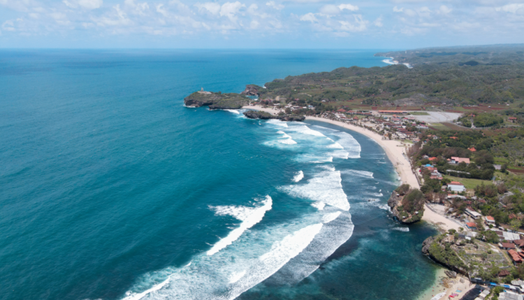 Kunjungi 8 Pantai Gunung Kidul Yogyakarta yang Eksotis dan Memukau