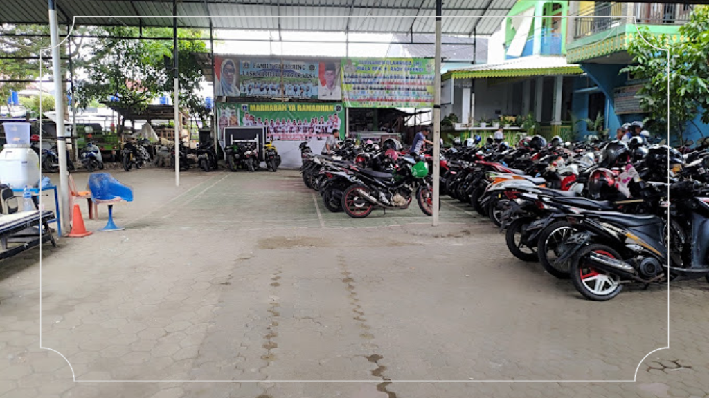 Lokasi Kolam Renang Tiga Dara