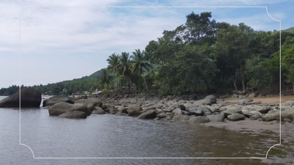 Pantai Teluk Asmara Malang: Keindahan Alam Pantai Di Ujung Timur Jawa 9 Lokasi dan Rute ke Pantai Teluk Asmara Malang