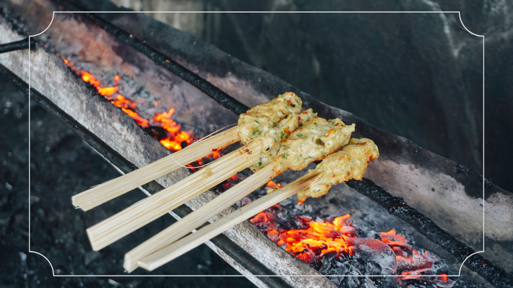 Air Terjun Tukad Cepung - Harga Tiket Masuk & Daya Tarik 9 Makanan khas Bali