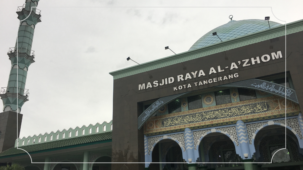 12 Tempat Main di Tangerang yang Cocok untuk Semua Usia 4 Masjid Raya Al-A'zhom