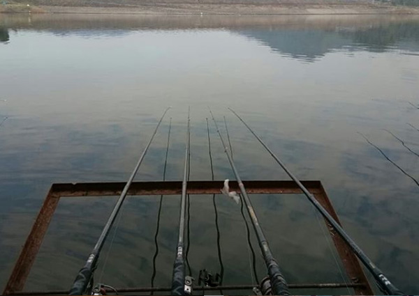 Memancing di Waduk Wadaslintang