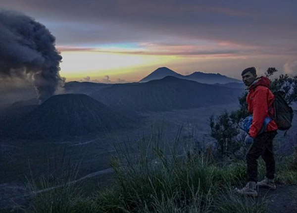 Menyaksikan Sunrise di Bukit Cinta Bromo