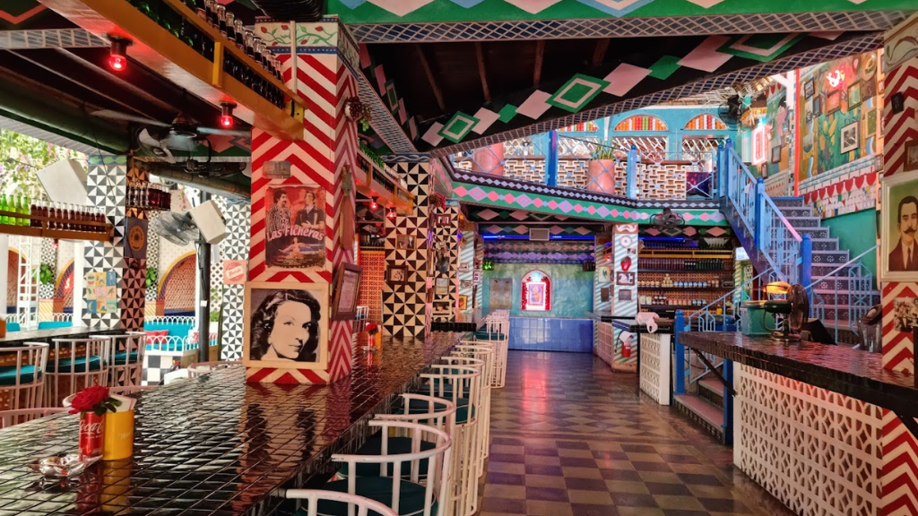 14 Tempat Nongkrong Malam di Bali Paling Populer dan Seru 5 Motel Mexicola Seminyak